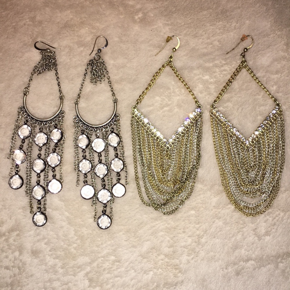 2 pairs of earring